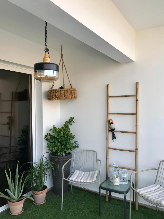 Fat Cow Apartment 101 Larnaca Bagian luar foto