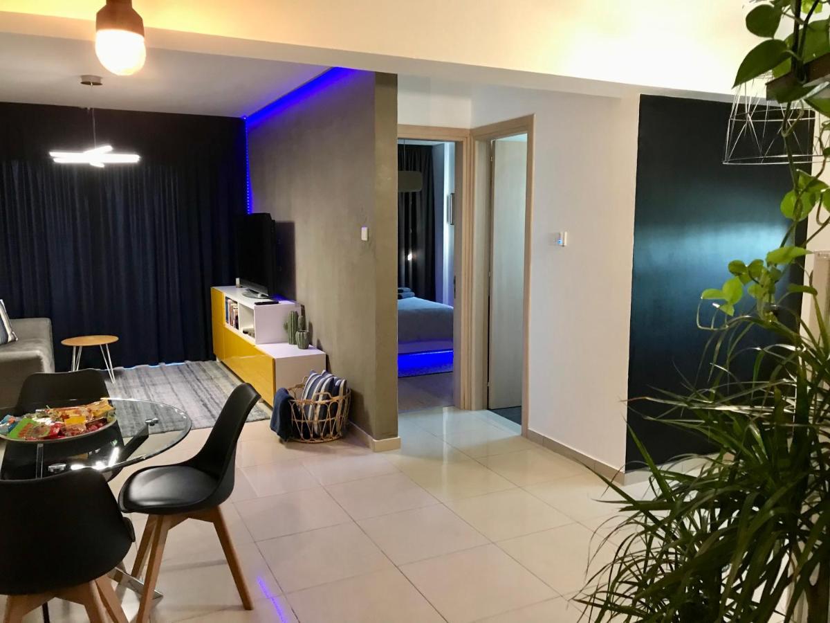 Fat Cow Apartment 101 Larnaca Bagian luar foto